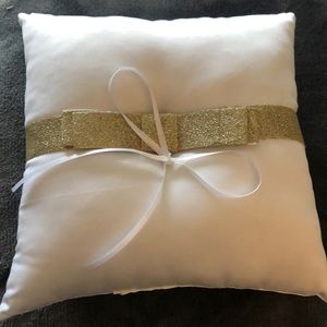 Wedding ring pillow